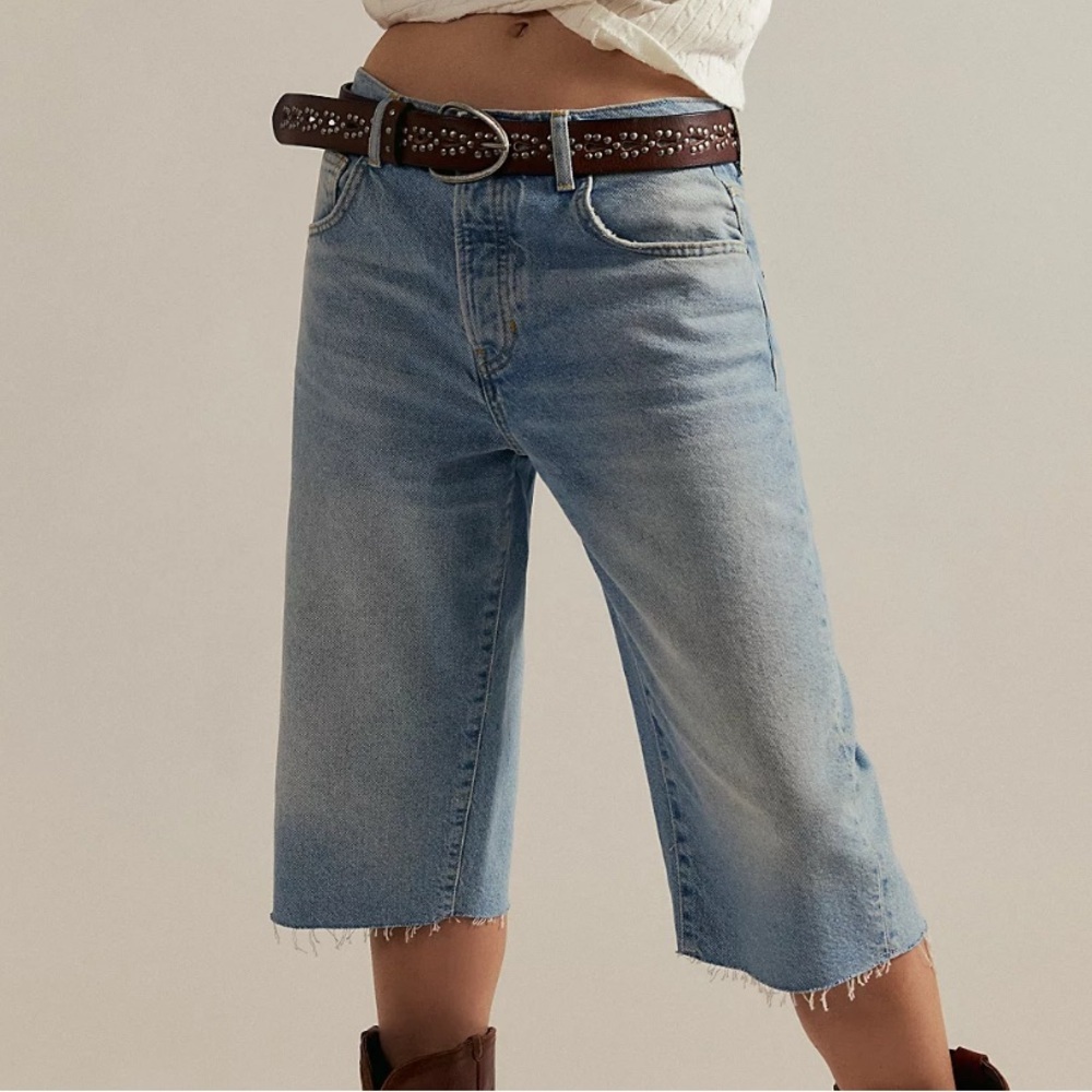 Free People Light Wash Denim Knee-Length Jean Shorts - Picture 5 of 11